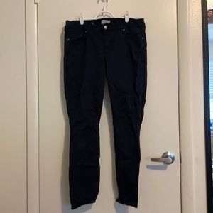 Black skinny / straight pants